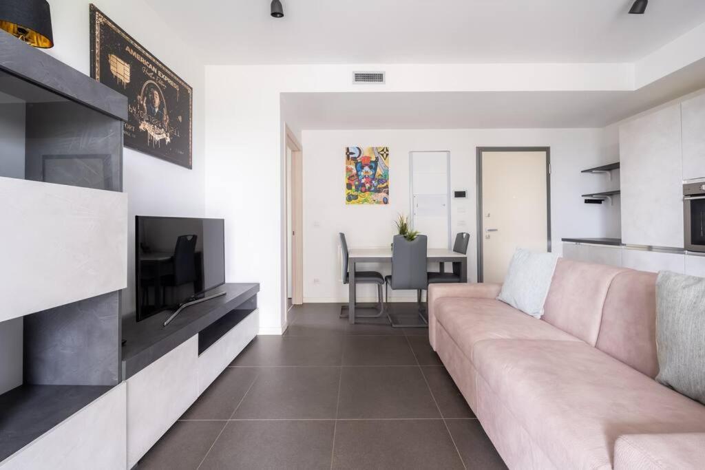 We Home - Uptown74 Bloom Apartment - Milano Ngoại thất bức ảnh