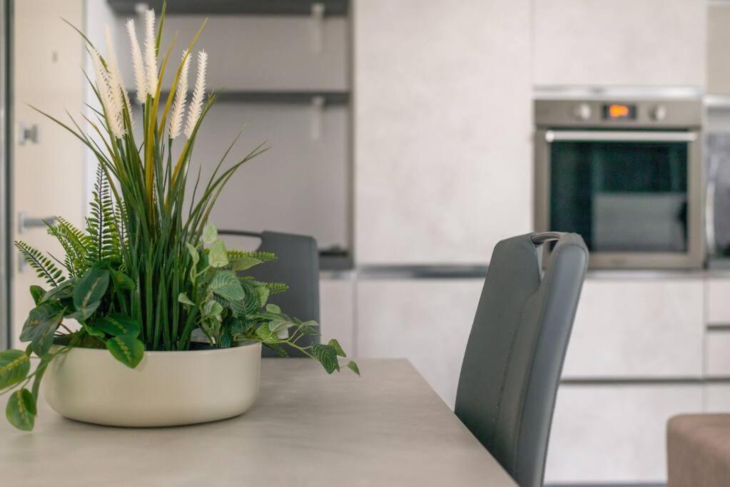 We Home - Uptown74 Bloom Apartment - Milano Ngoại thất bức ảnh