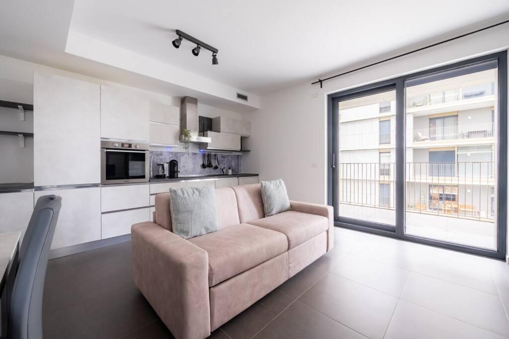 We Home - Uptown74 Bloom Apartment - Milano Ngoại thất bức ảnh
